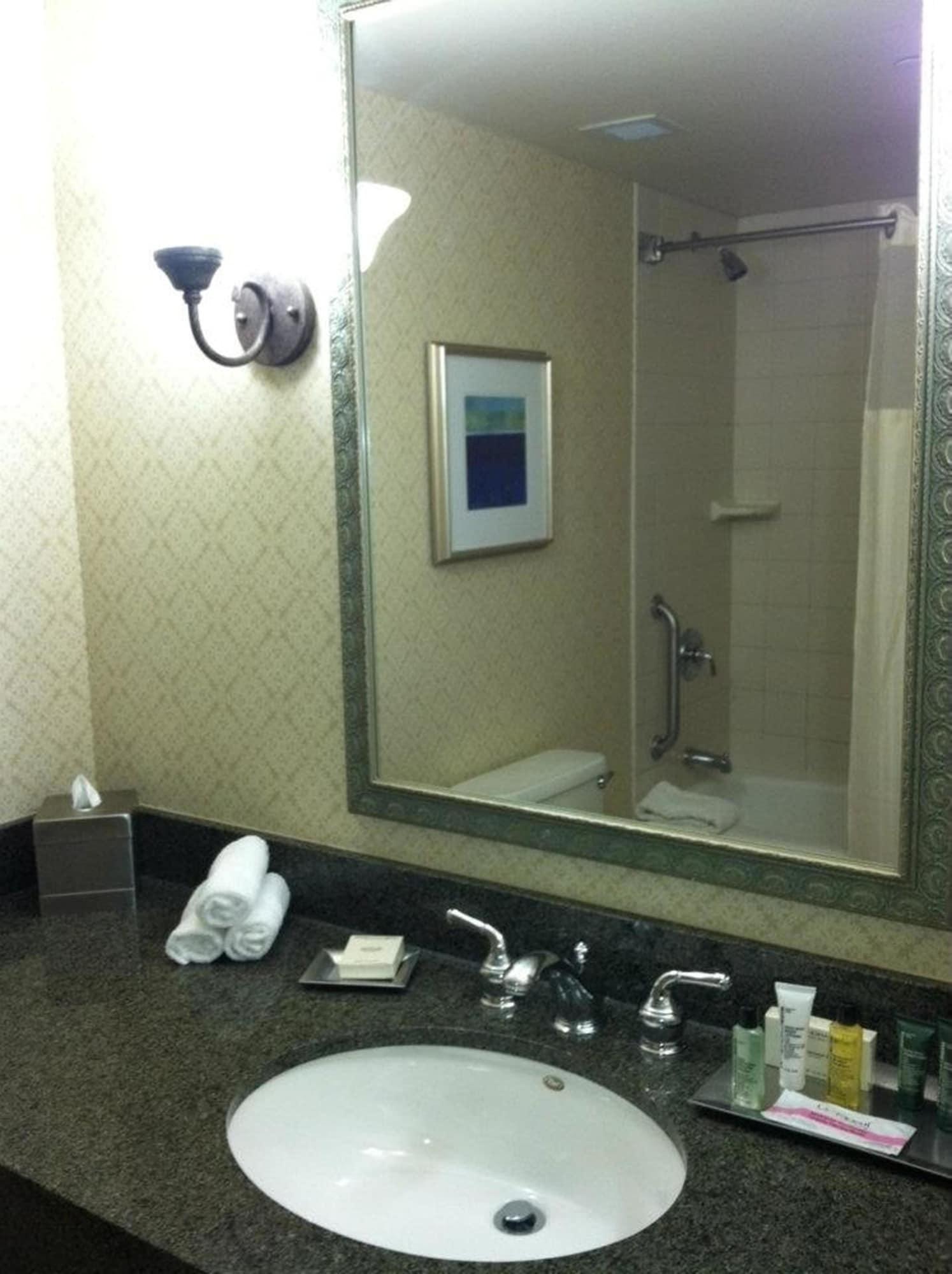 Hilton Scranton & Conference Center Hotell Exteriör bild