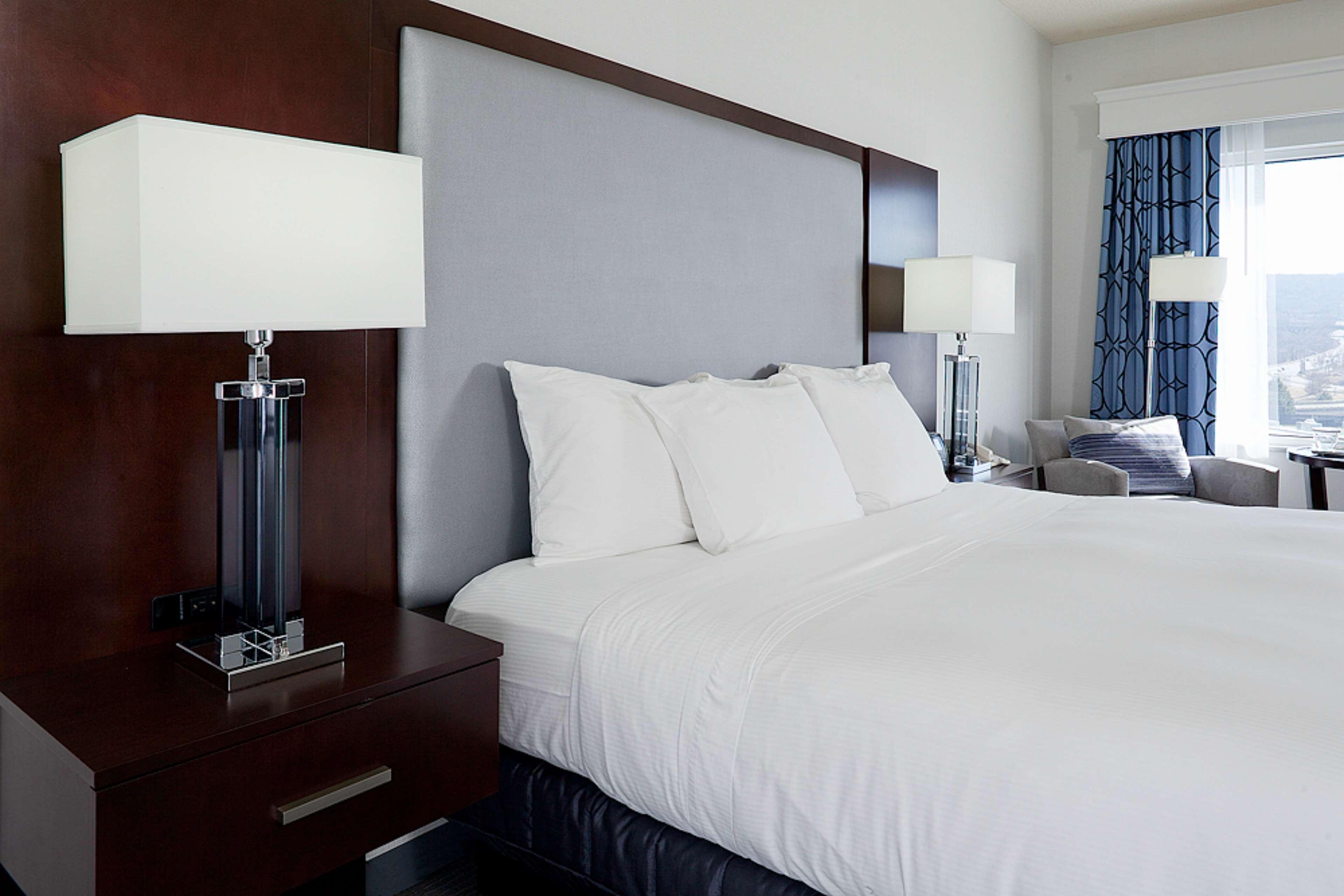 Hilton Scranton & Conference Center Hotell Exteriör bild