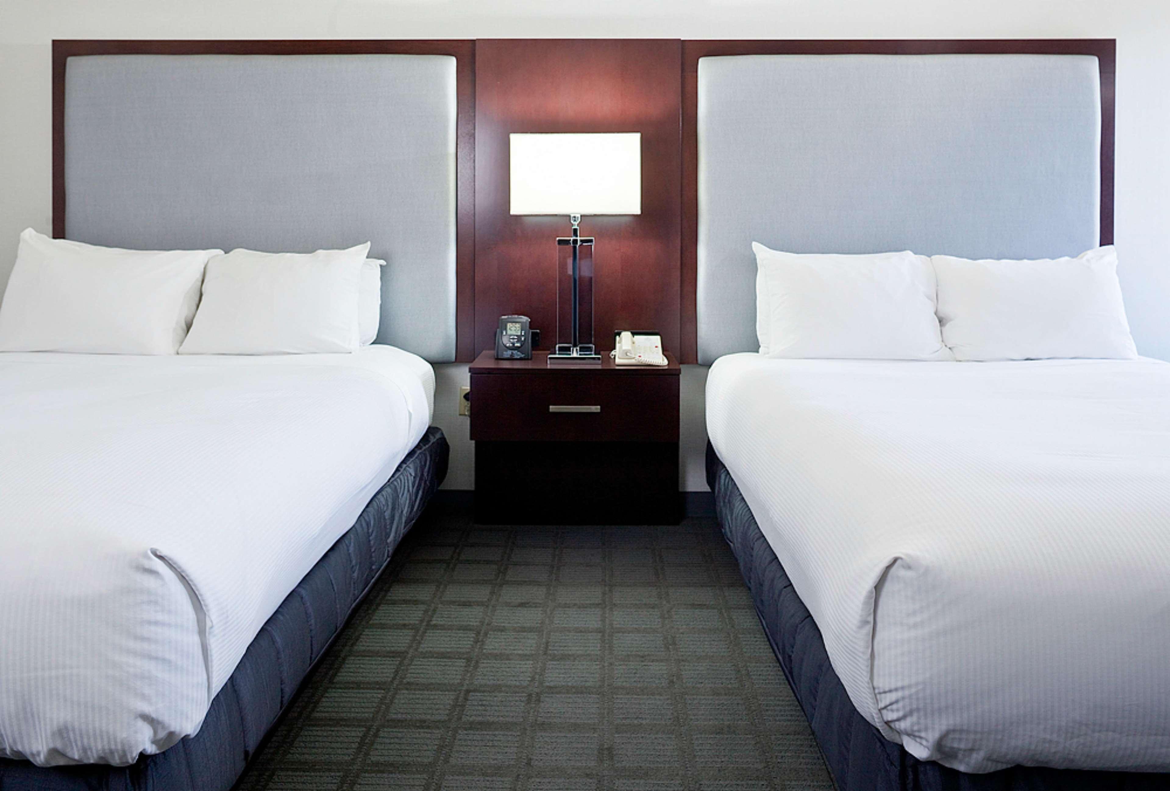 Hilton Scranton & Conference Center Hotell Exteriör bild