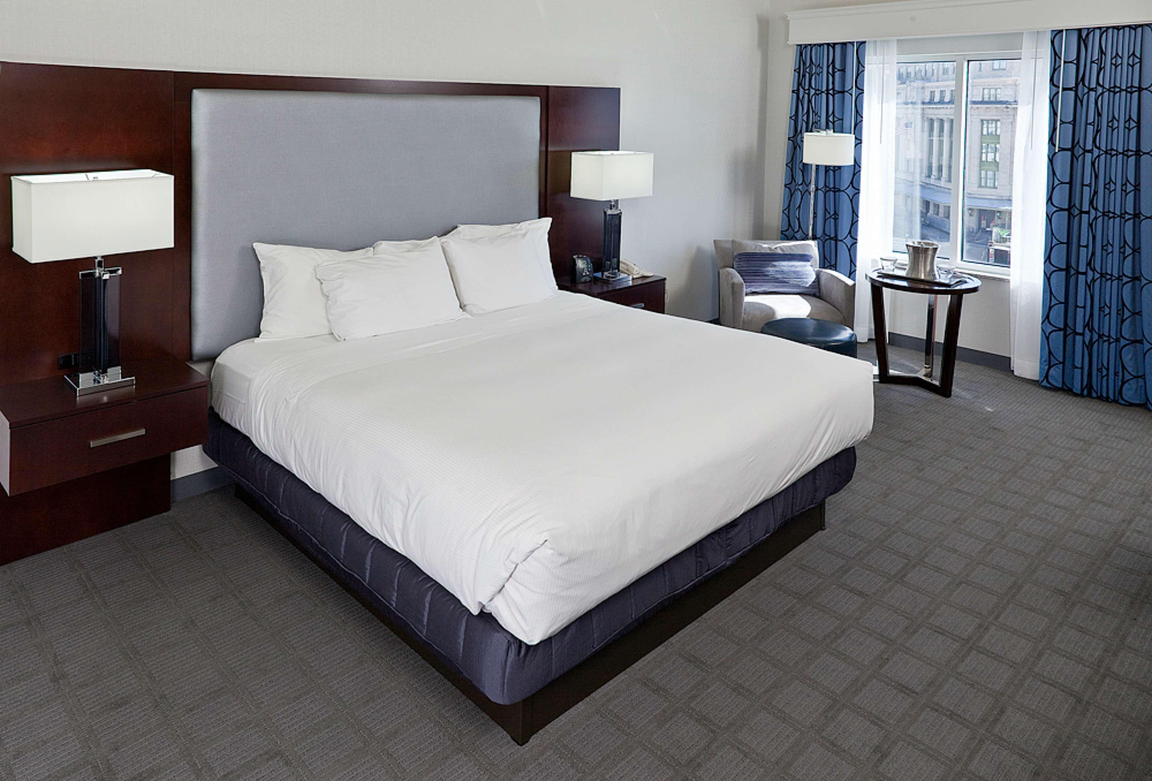 Hilton Scranton & Conference Center Hotell Exteriör bild