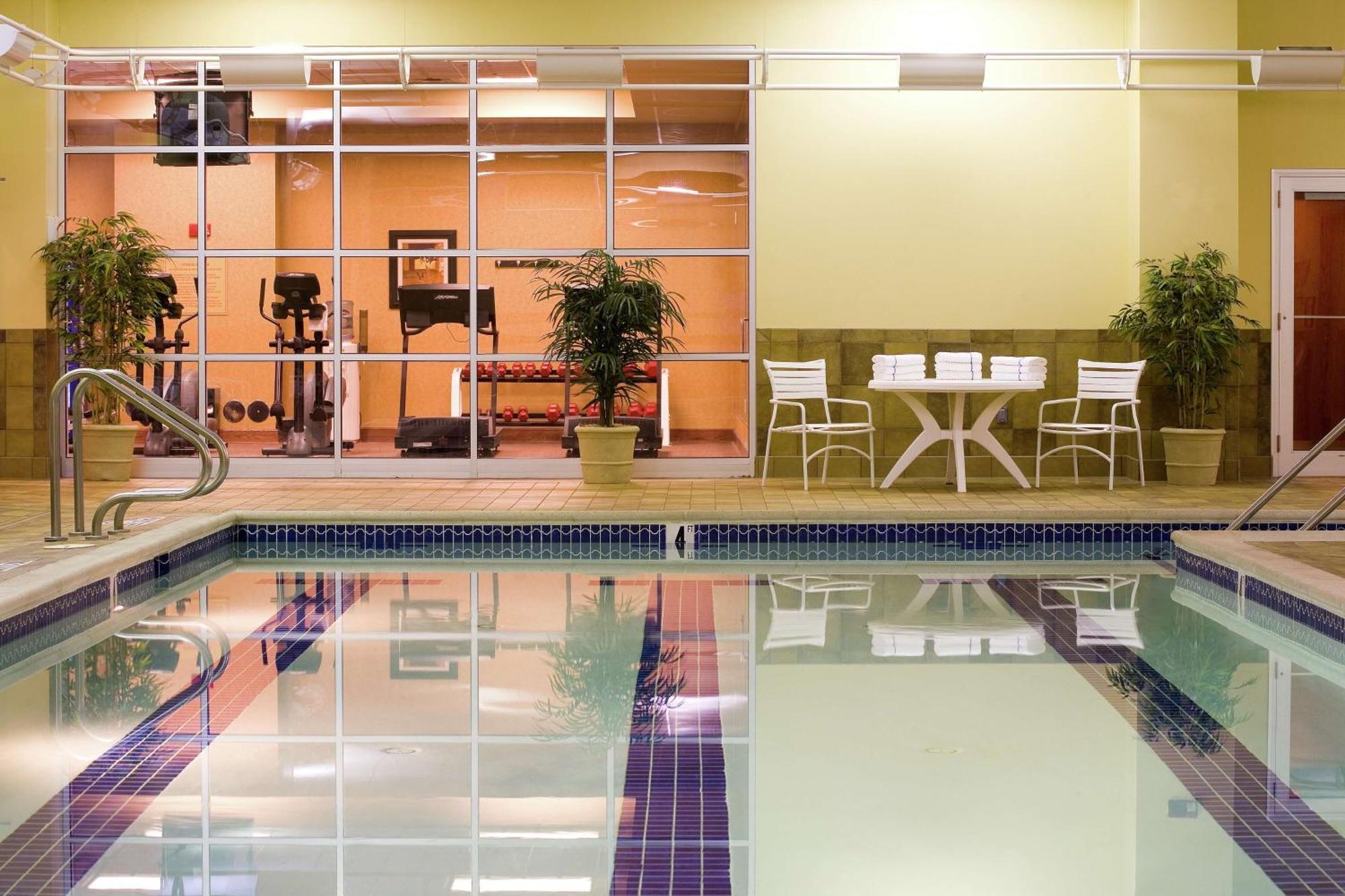 Hilton Scranton & Conference Center Hotell Exteriör bild